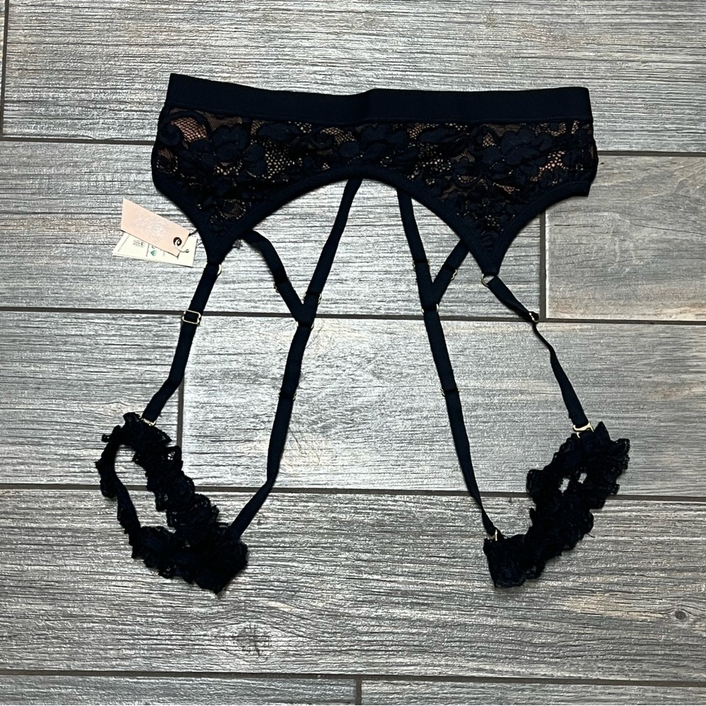 NWT Free People X We Are HAH Guard Her Bra or Belt Black Lace Small Bralette - Picture 5 of 15